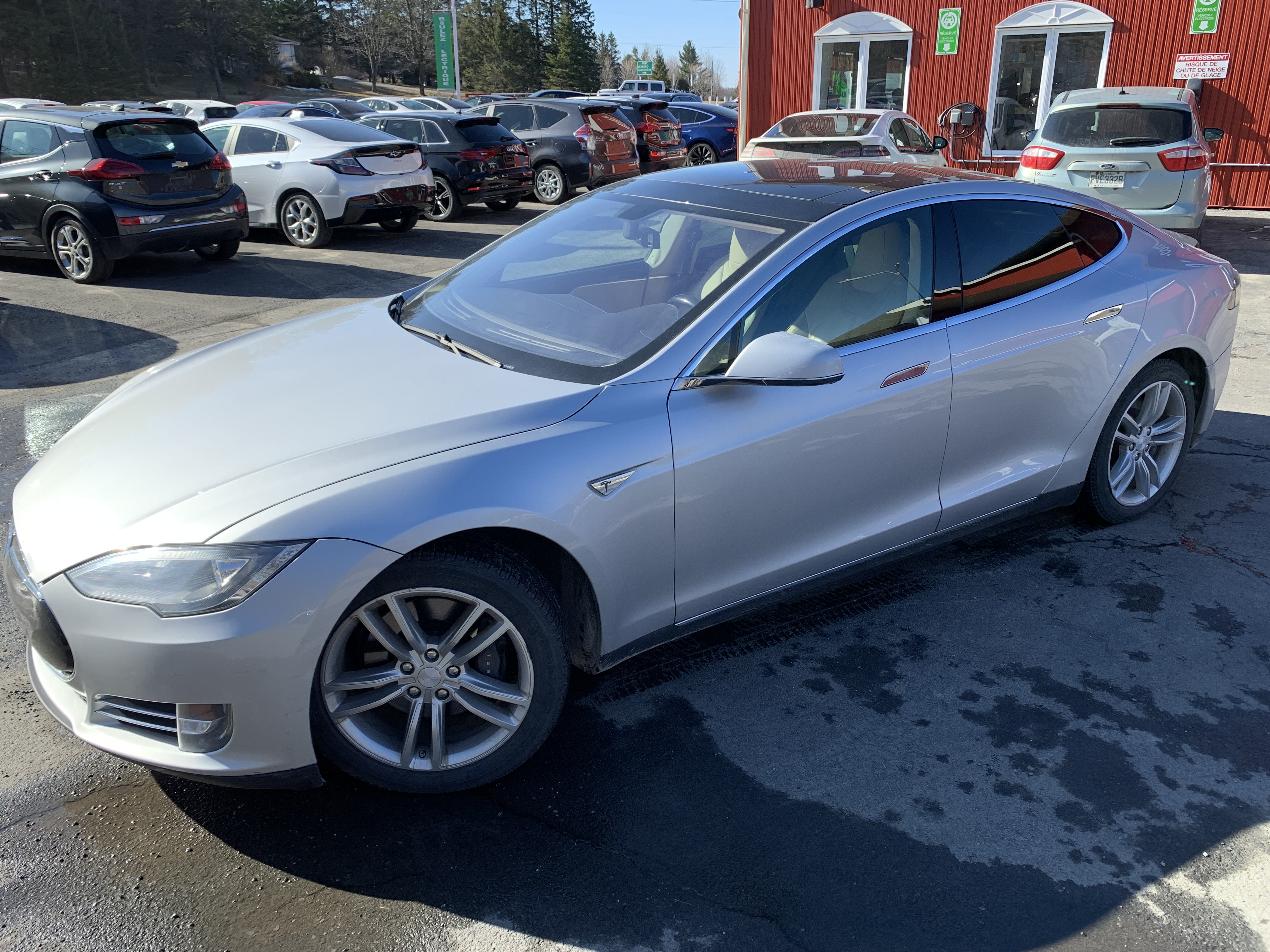 JN auto Tesla Model S85 SC gratuit, toit ouvrant, 8608459 2013 Image 1